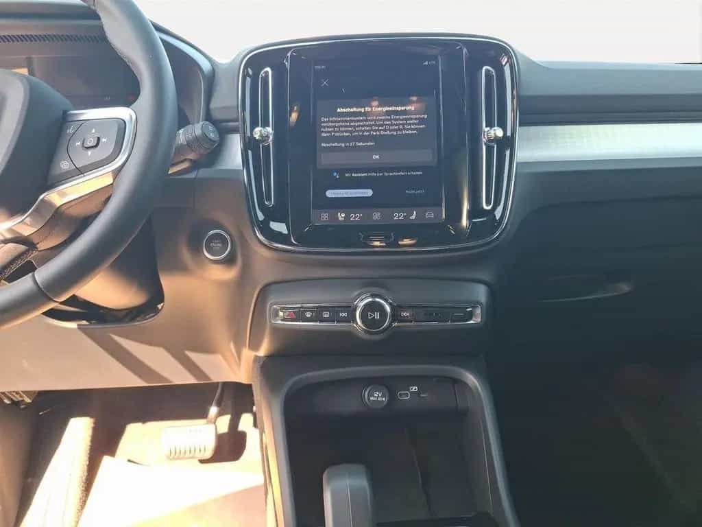 Volvo XC40 B3 Black Edition Plus 360° AHK PANO H/K LED 04/2025-photo-12
