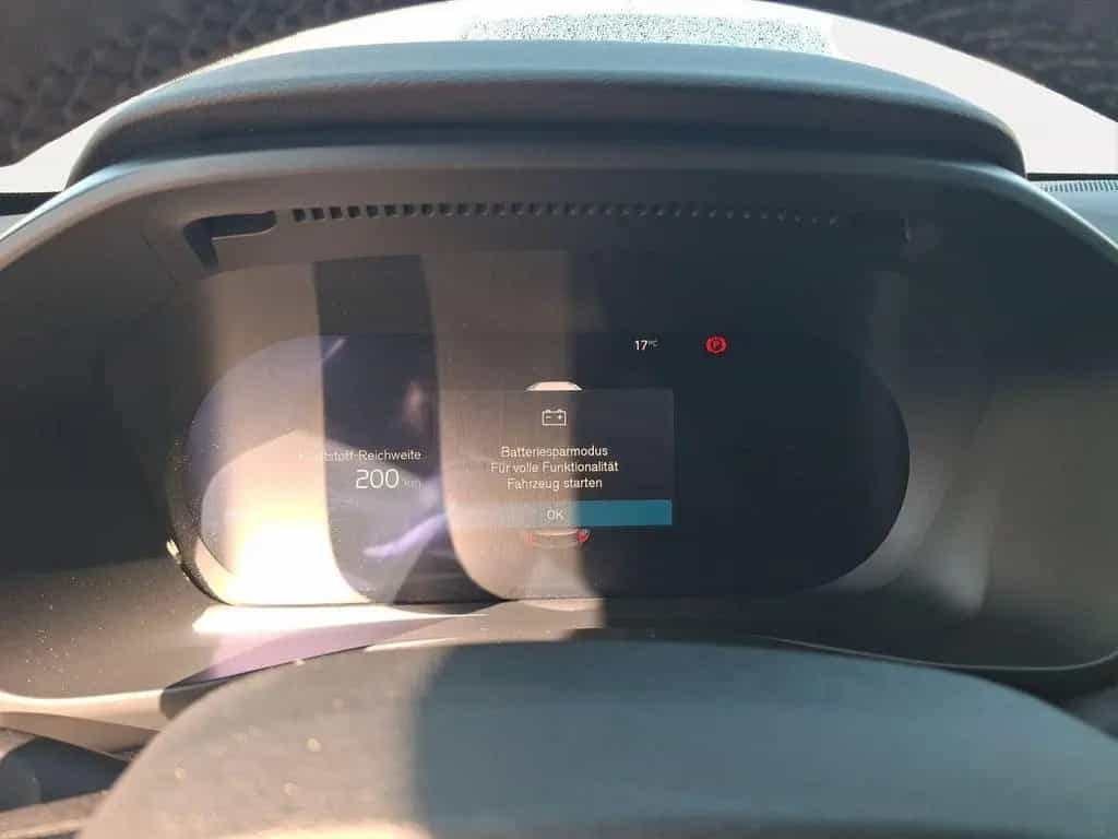 Volvo XC40 B3 Black Edition Plus 360° AHK PANO H/K LED 04/2025-photo-9
