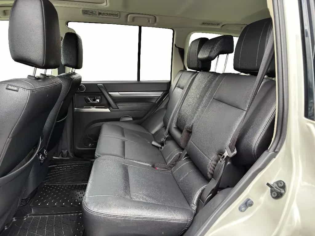 Mitsubishi Pajero 5-TFinal Edition 3.2 DI-D AT*STANDHEIZUNG 08/2018-photo-11