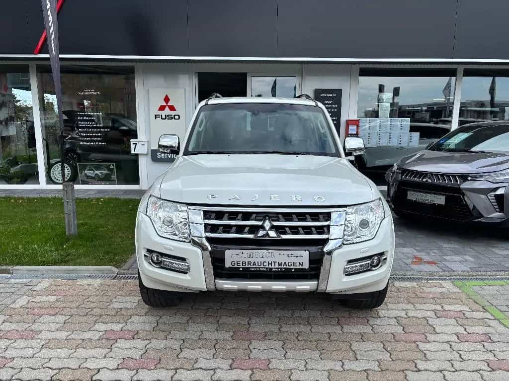 Mitsubishi Pajero 5-TFinal Edition 3.2 DI-D AT*STANDHEIZUNG 08/2018-photo-2