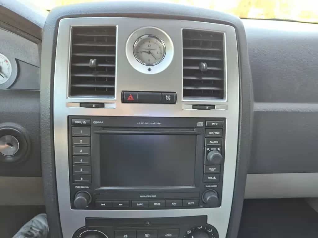 Chrysler 300C 3.0 CRD Autom. - Sommerauto HU 04/2028 12/2007-photo-10