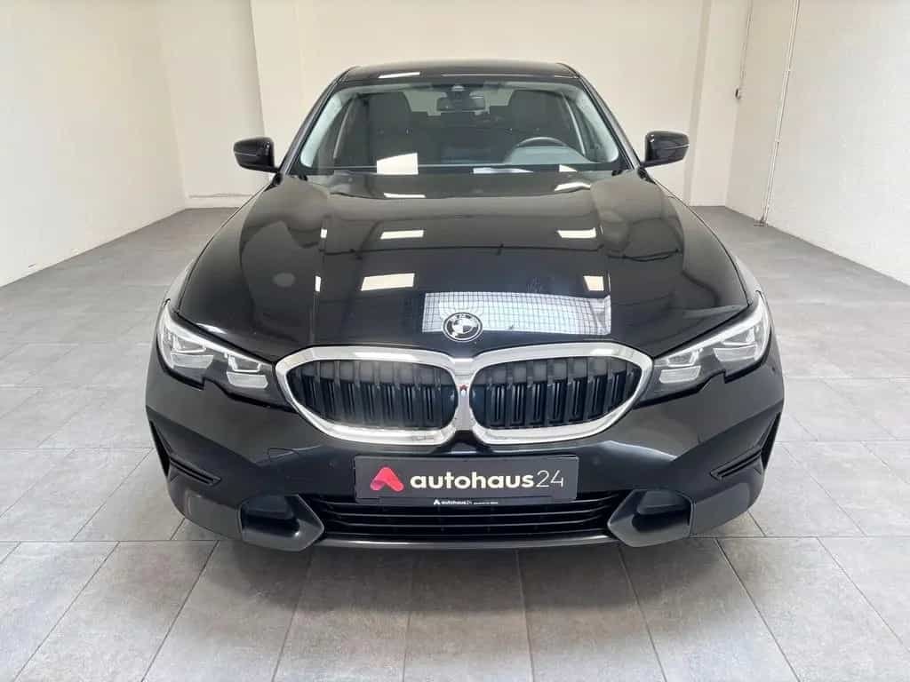 BMW 320 3er - 320 d Sport Line|Live Cockpit|LED|PDC 02/2022-photo-1
