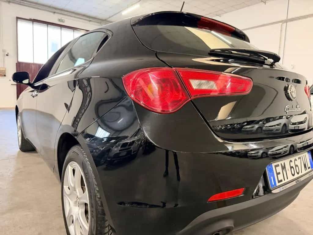 Alfa Romeo Giulietta 1.4 Turbo 105 CV Progressio 04/2012-photo-10