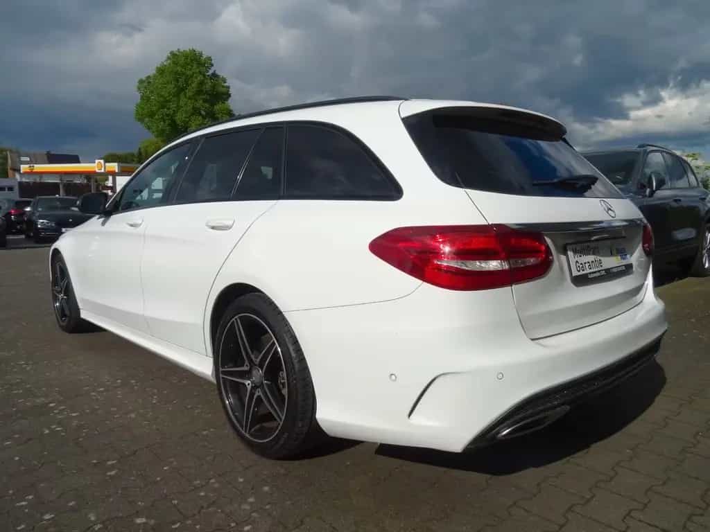 Mercedes-Benz C 180 T AMG LED NAVI LEDER PDC SHZ BLUET. 09/2015-photo-2