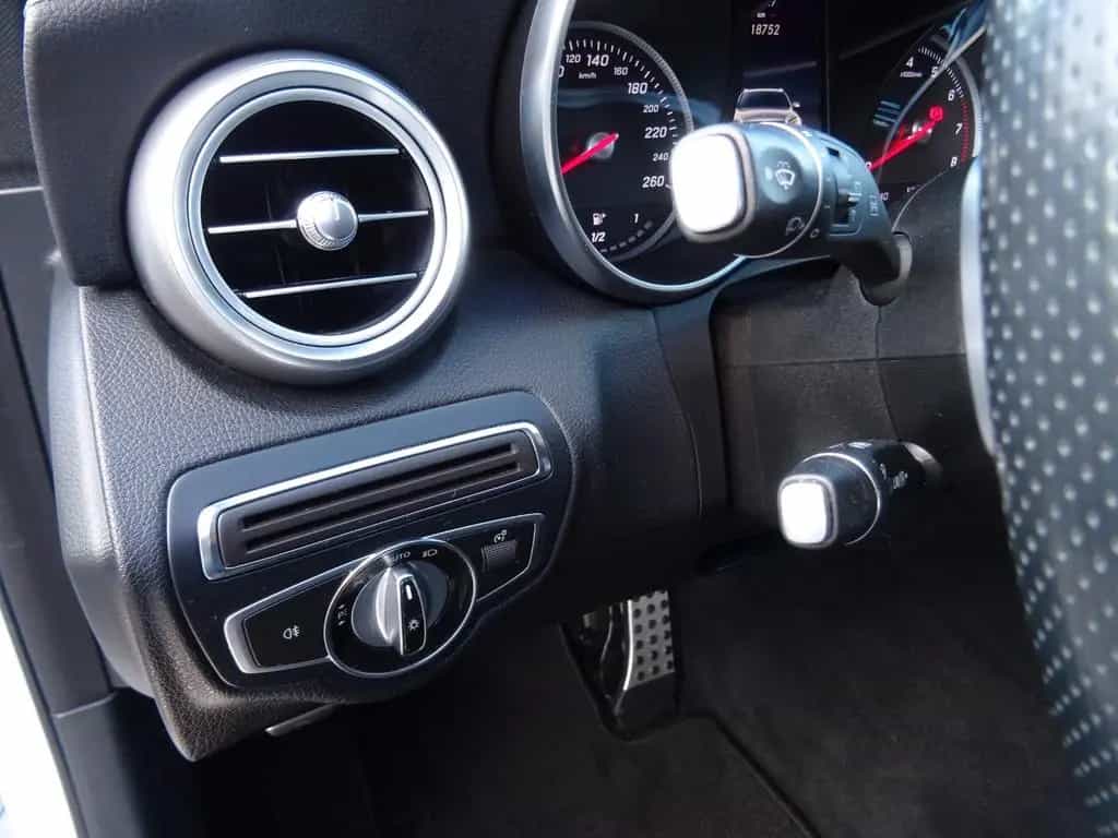 Mercedes-Benz C 180 T AMG LED NAVI LEDER PDC SHZ BLUET. 09/2015-photo-23