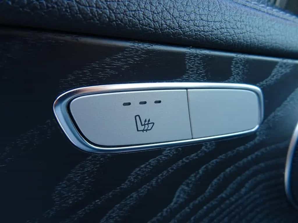 Mercedes-Benz C 180 T AMG LED NAVI LEDER PDC SHZ BLUET. 09/2015-photo-26