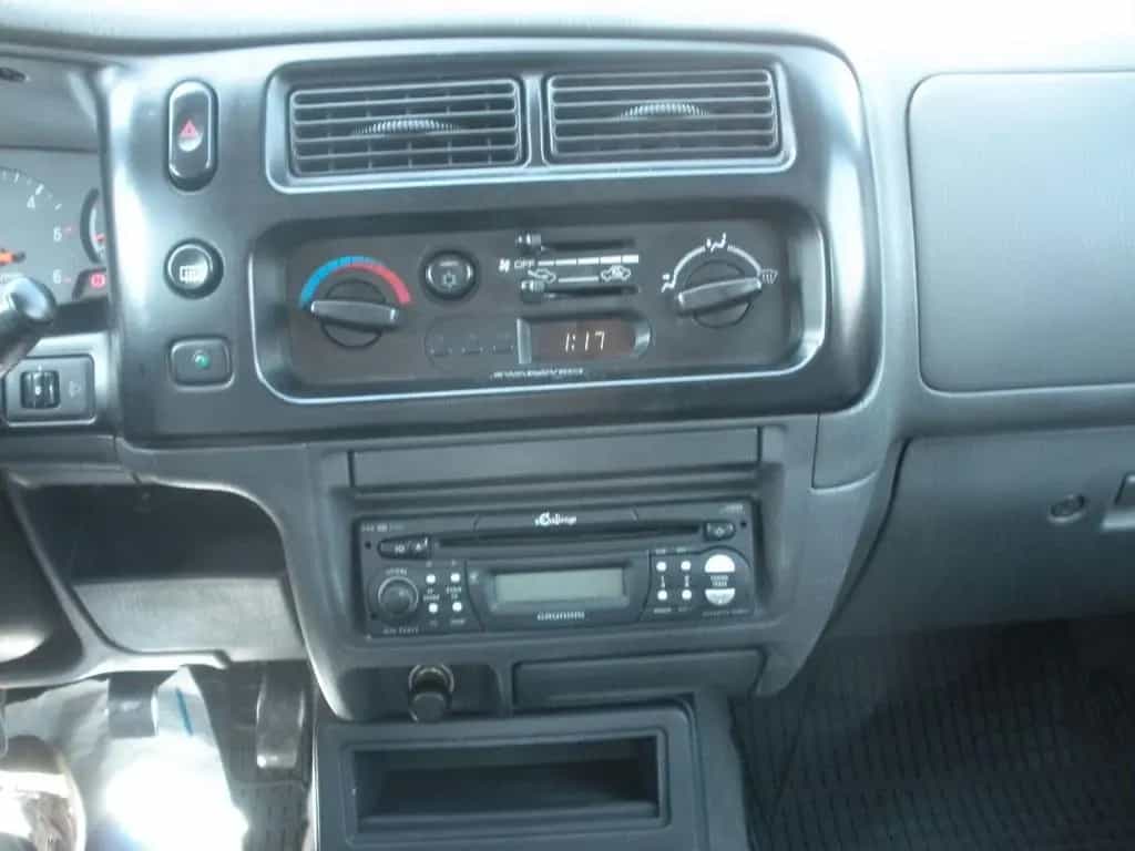 Mitsubishi L200 2.5 TDI 4WD Double Cab GLS Air 04/2004-photo-14