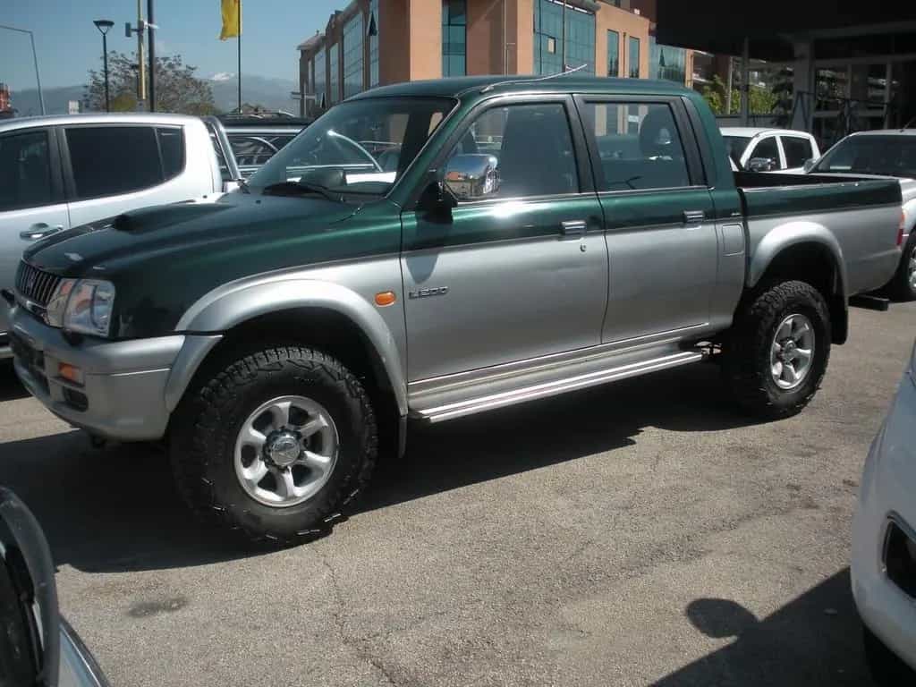 Mitsubishi L200 2.5 TDI 4WD Double Cab GLS Air 04/2004-photo-2