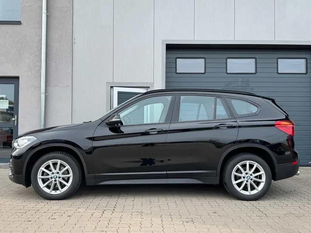 BMW X1 sDrive 18 i Advantage/SHZ/PDC/Navi/LED 05/2018-photo-3