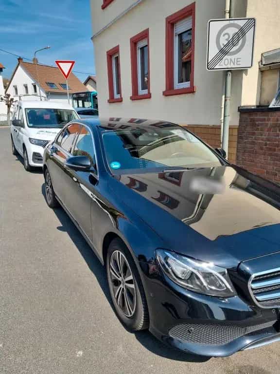 Mercedes-Benz E-Class E klasse 300 05/2020-photo-1
