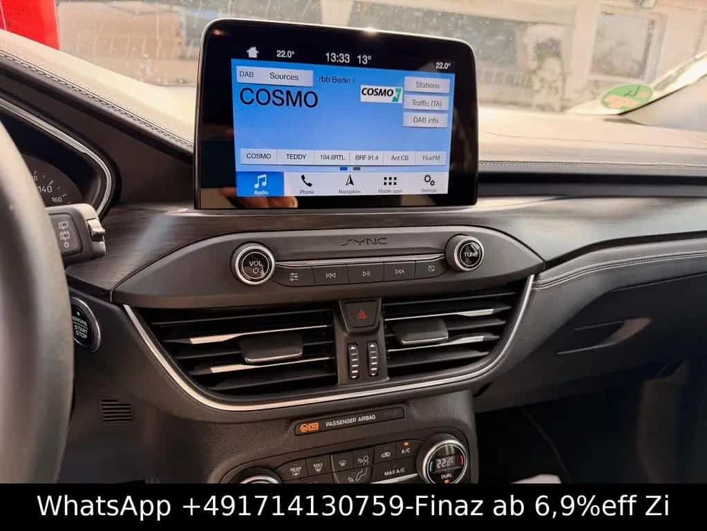 Ford Focus Turnier Vignale-LED-HUD-KAM-LEDER-DAB-TEMP 01/2019-photo-12