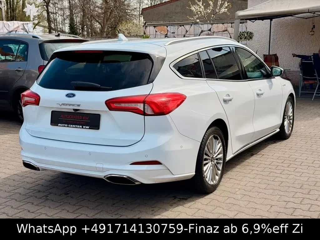 Ford Focus Turnier Vignale-LED-HUD-KAM-LEDER-DAB-TEMP 01/2019-photo-4