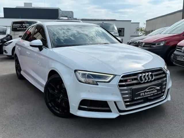 Audi S3 2.0 quattro*NO OPF*ACC*NAVI*19ZOLL*TEILLEDER 12/2017-photo-9