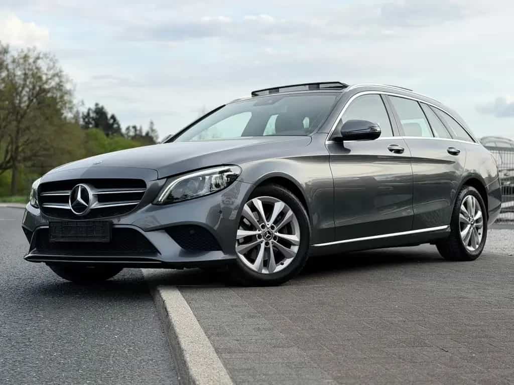 Mercedes-Benz C 220 d *Panorama* MultiBeam LED Rkam Totwinkel 08/2018-photo-0