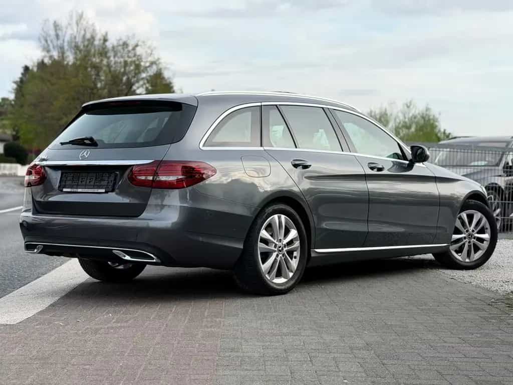 Mercedes-Benz C 220 d *Panorama* MultiBeam LED Rkam Totwinkel 08/2018-photo-1