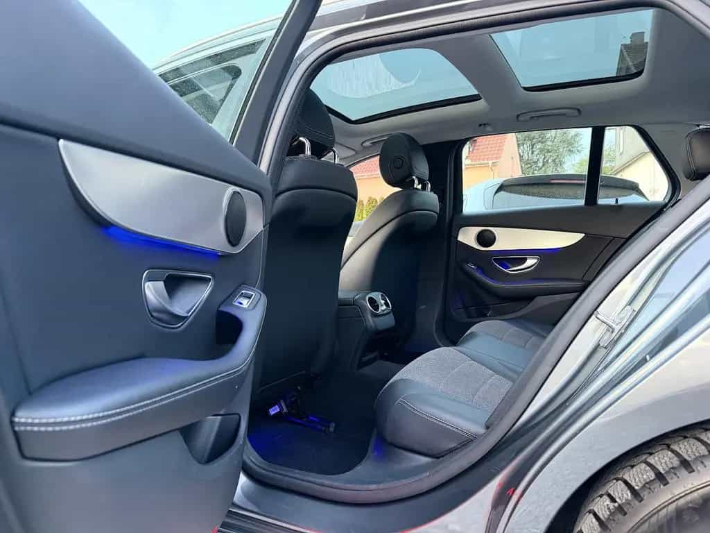 Mercedes-Benz C 220 d *Panorama* MultiBeam LED Rkam Totwinkel 08/2018-photo-11
