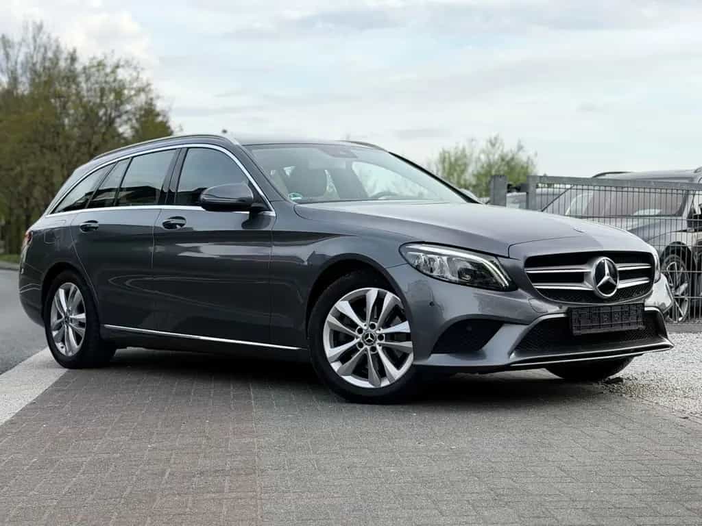 Mercedes-Benz C 220 d *Panorama* MultiBeam LED Rkam Totwinkel 08/2018-photo-2