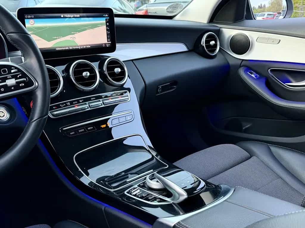 Mercedes-Benz C 220 d *Panorama* MultiBeam LED Rkam Totwinkel 08/2018-photo-26