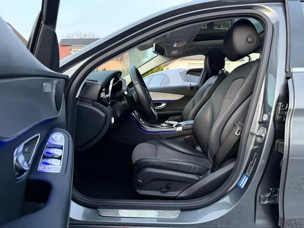Mercedes-Benz C 220 d *Panorama* MultiBeam LED Rkam Totwinkel 08/2018-photo-37