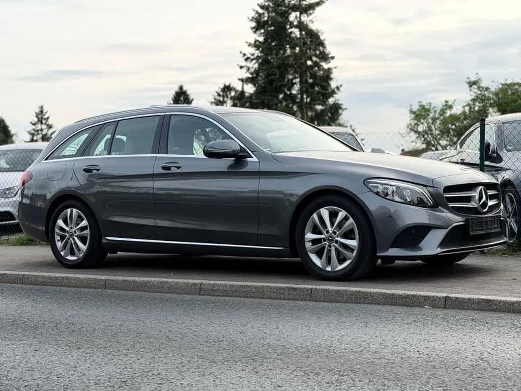 Mercedes-Benz C 220 d *Panorama* MultiBeam LED Rkam Totwinkel 08/2018-photo-44