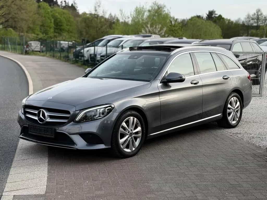 Mercedes-Benz C 220 d *Panorama* MultiBeam LED Rkam Totwinkel 08/2018-photo-7
