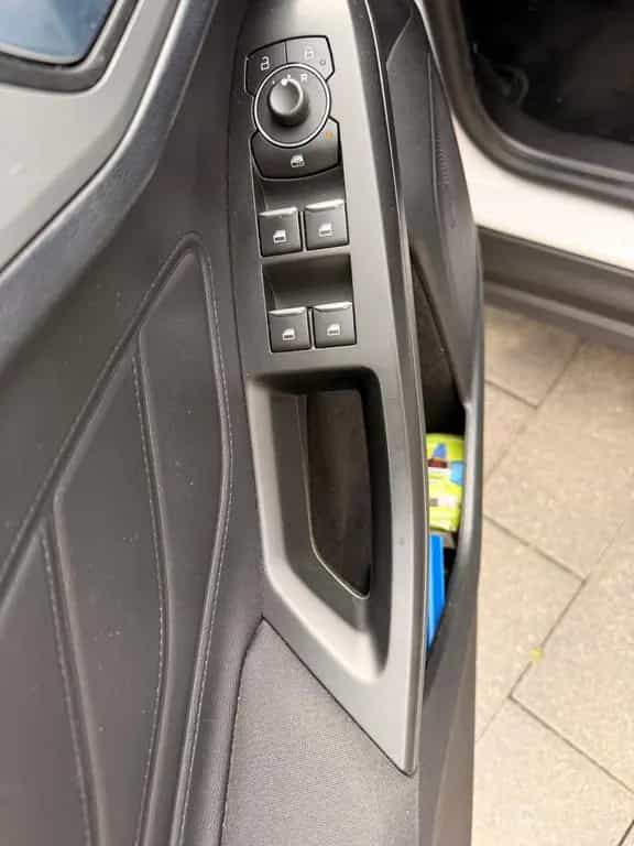 Ford Focus 1,0 EcoBoost 74kW Cool & Connect Turni... 02/2023-photo-12