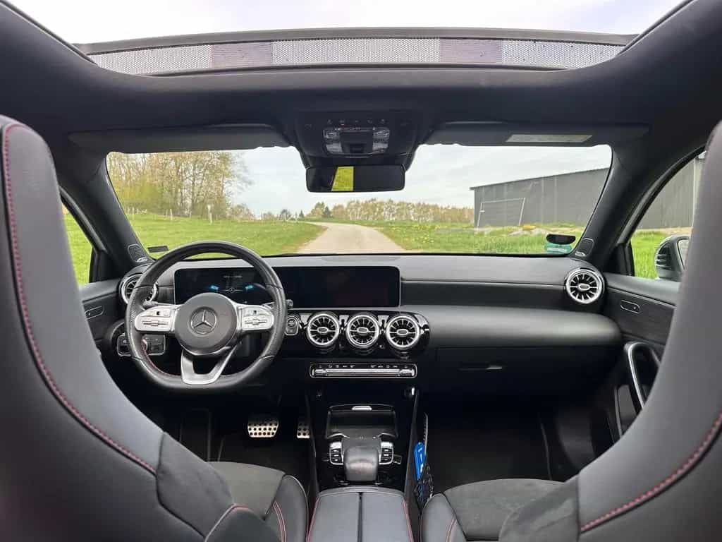Mercedes-Benz A-Class 250 4MATIC DCT - 11/2019-photo-4