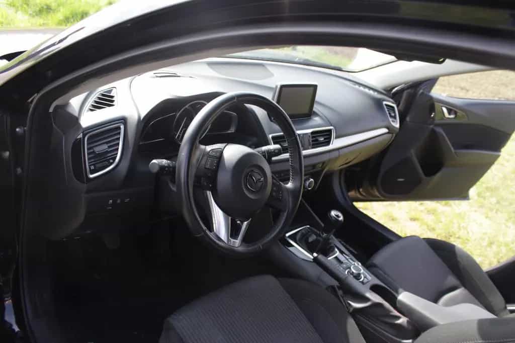 Mazda 3 2.0 SKYACTIV-G 120 Sports-Line Bose TÜV 12/27 05/2014-photo-4