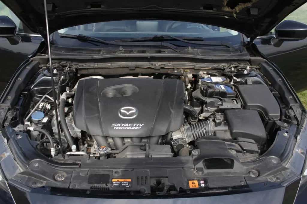 Mazda 3 2.0 SKYACTIV-G 120 Sports-Line Bose TÜV 12/27 05/2014-photo-8