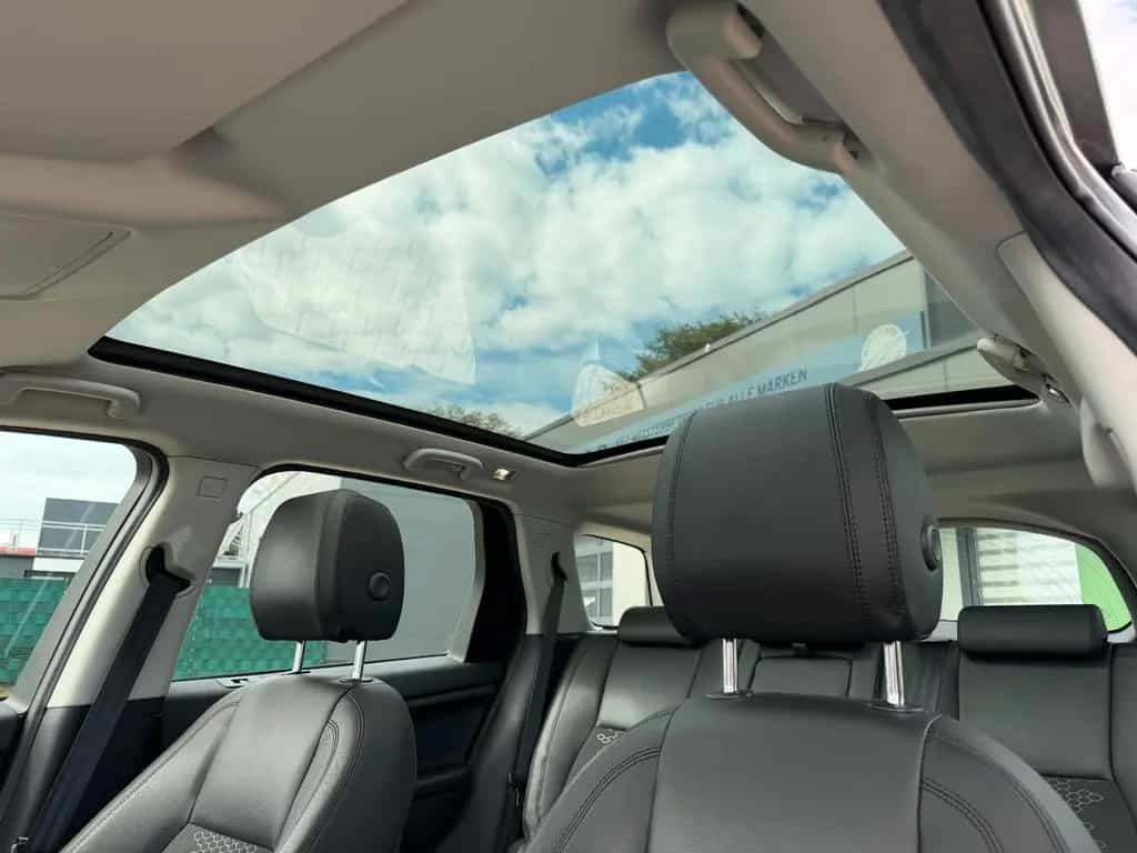 Land Rover Discovery Sport SE AWD*Panorama*Meridian*Kamera 06/2018-photo-14