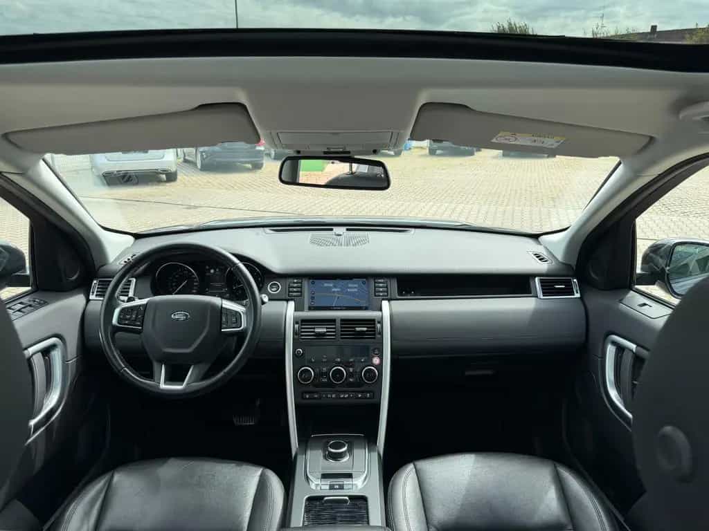 Land Rover Discovery Sport SE AWD*Panorama*Meridian*Kamera 06/2018-photo-2