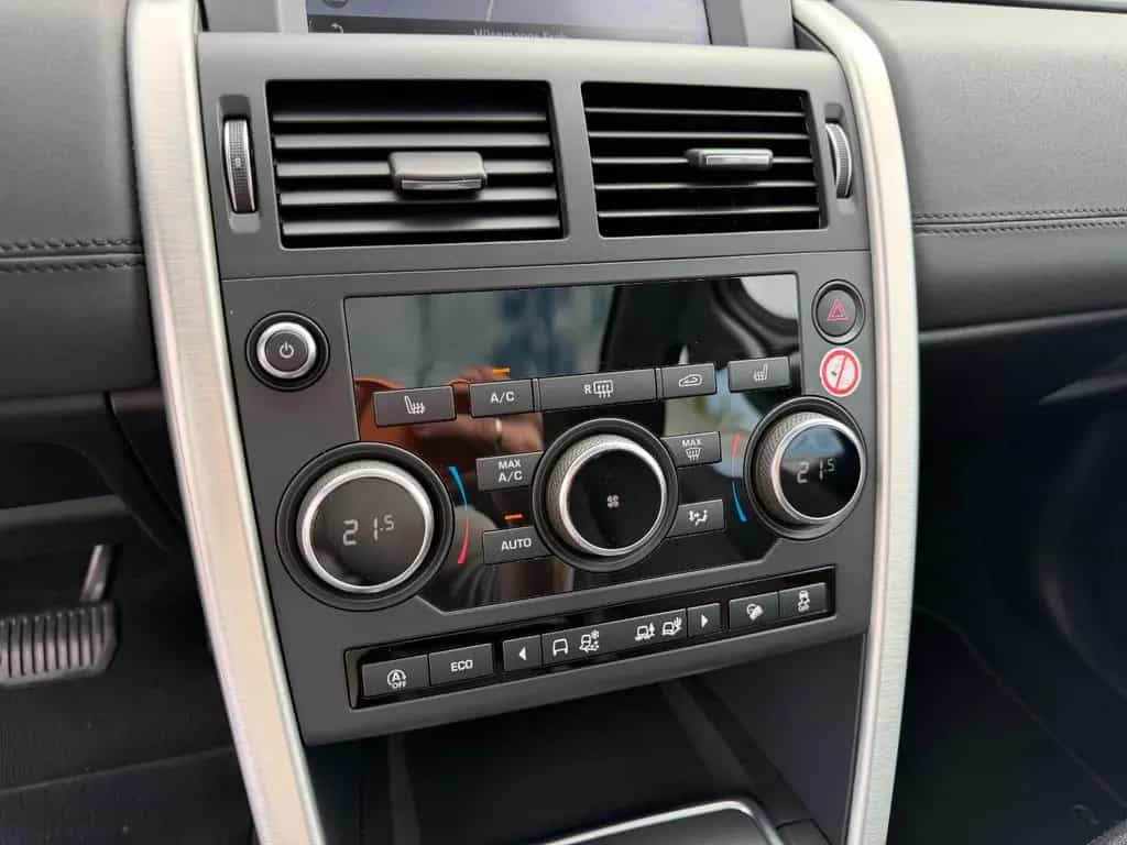 Land Rover Discovery Sport SE AWD*Panorama*Meridian*Kamera 06/2018-photo-22