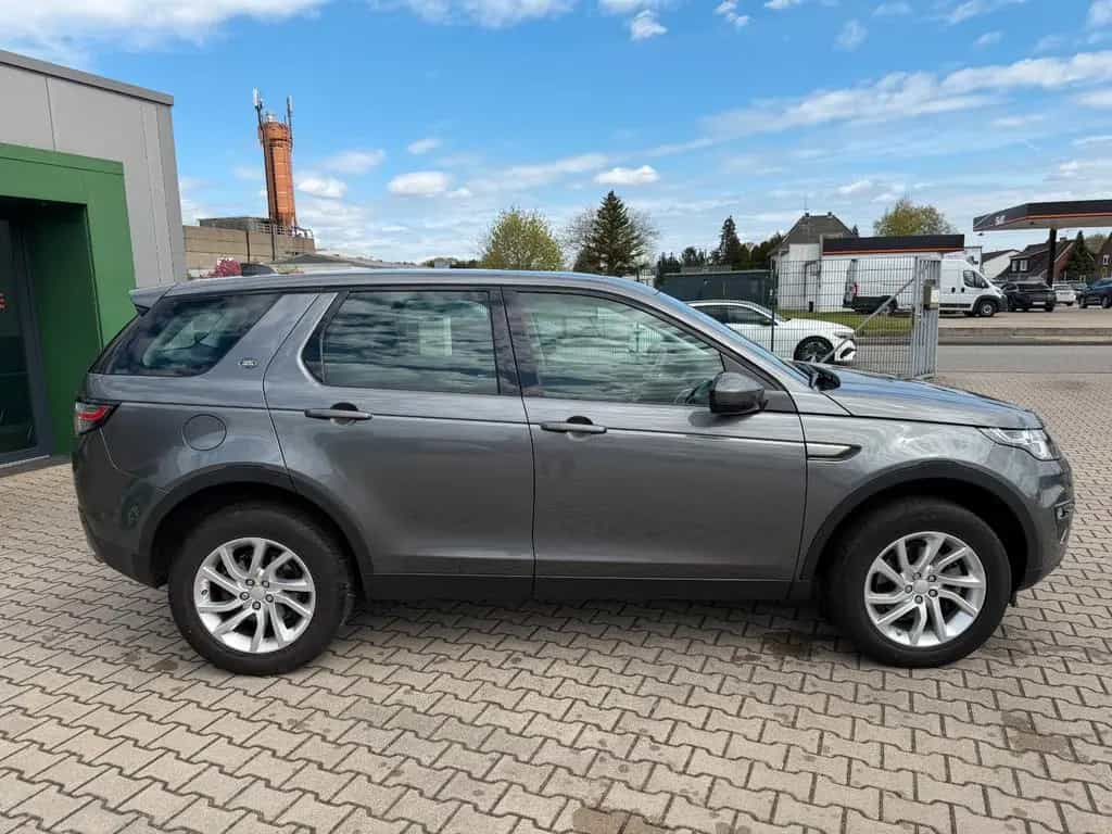Land Rover Discovery Sport SE AWD*Panorama*Meridian*Kamera 06/2018-photo-7