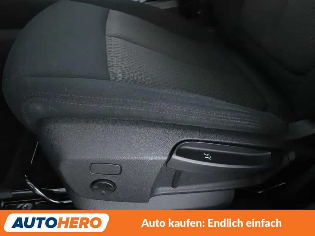 BMW 2 Series 218i Active Tourer Advantage Aut.*NAVI*LED* 07/2018-photo-24