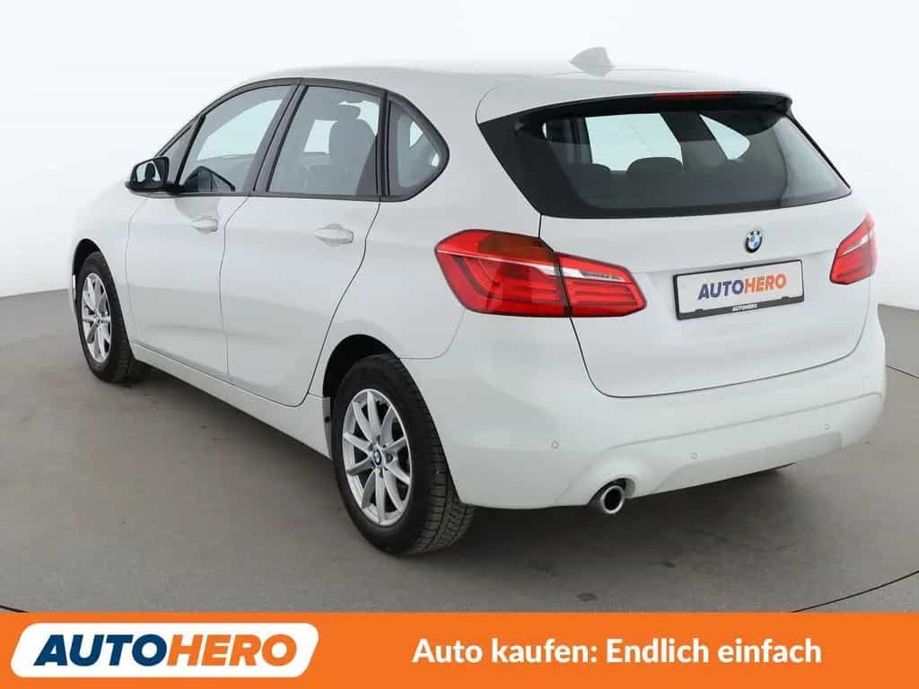 BMW 2 Series 218i Active Tourer Advantage Aut.*NAVI*LED* 07/2018-photo-3