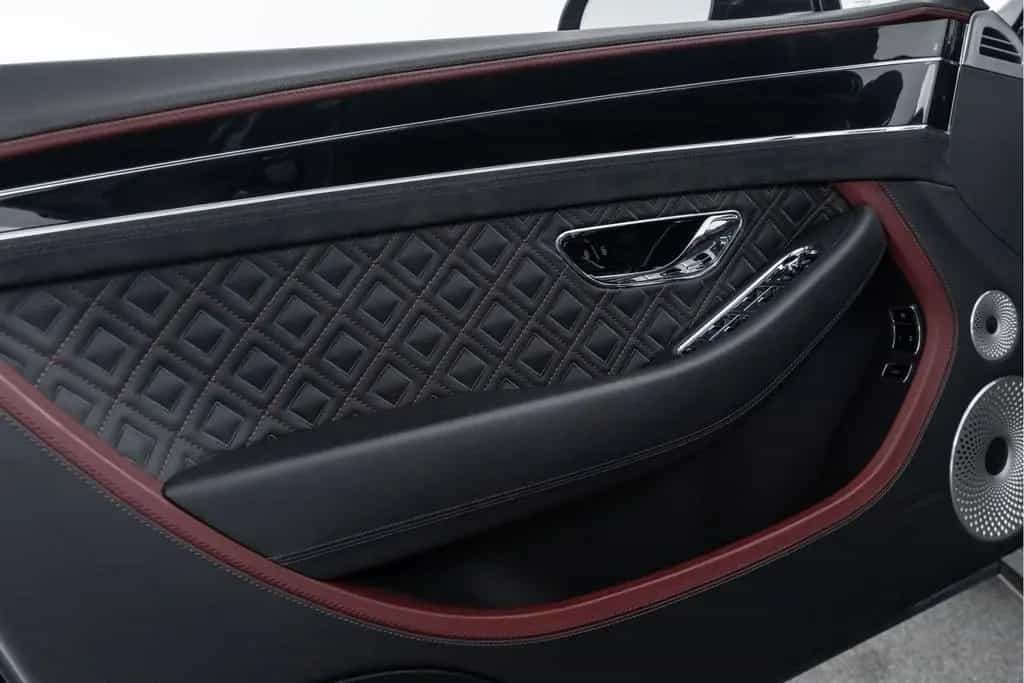 Bentley Continental GTC Speed I Akrapovic I Carbon packa 07/2022-photo-12