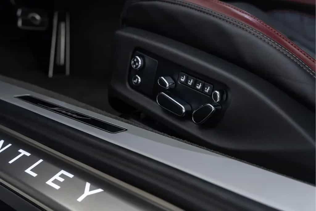 Bentley Continental GTC Speed I Akrapovic I Carbon packa 07/2022-photo-19
