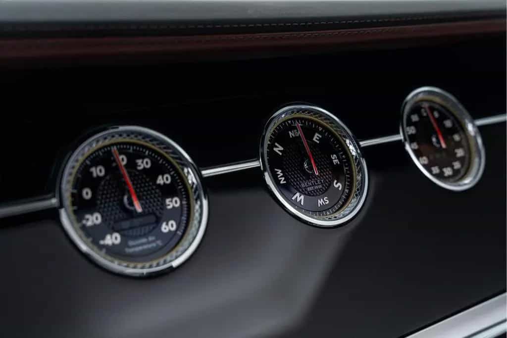 Bentley Continental GTC Speed I Akrapovic I Carbon packa 07/2022-photo-32