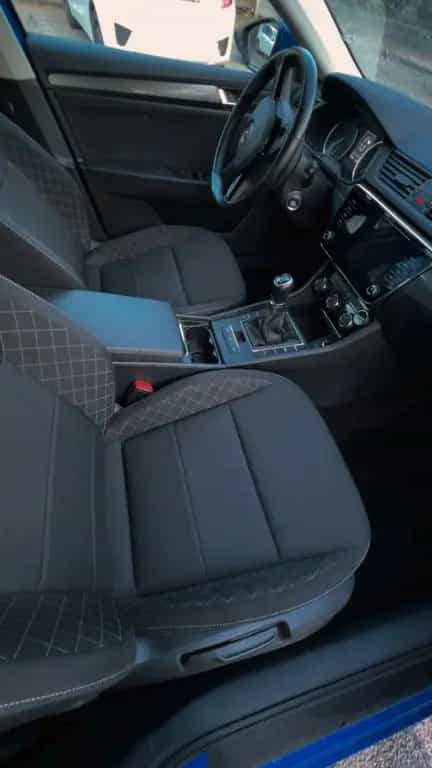 Skoda Superb 2.0 TDI SCR ACTIVE Combi ACTIVE 10/2019-photo-10