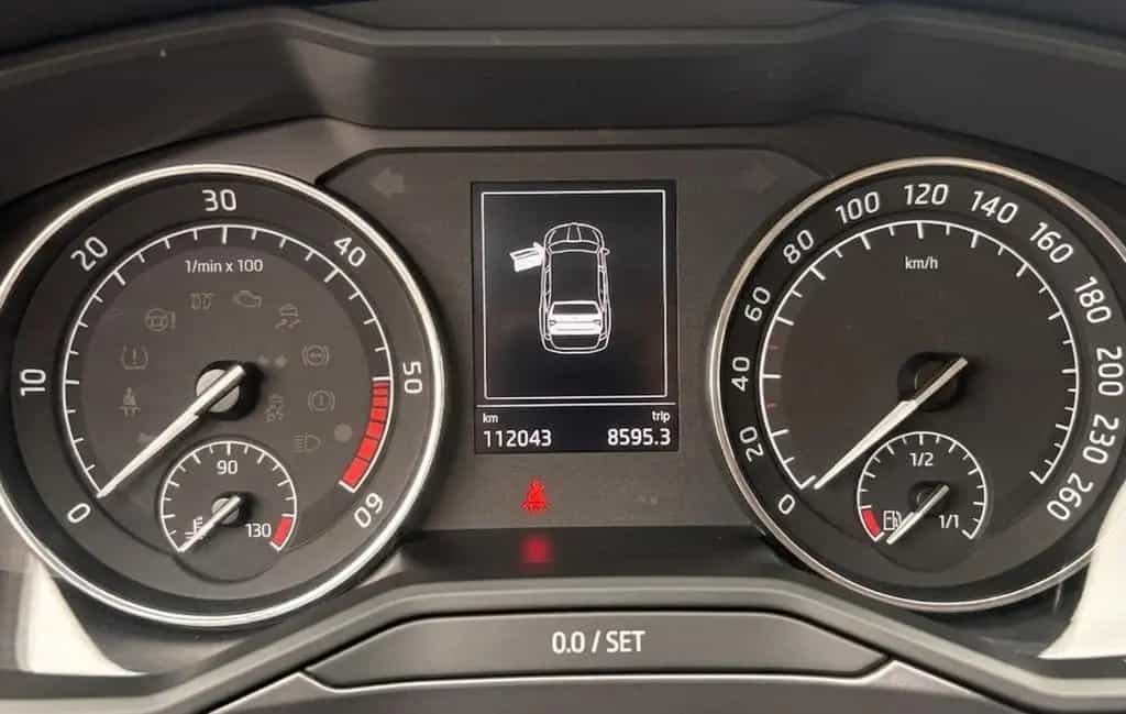 Skoda Superb 2.0 TDI SCR ACTIVE Combi ACTIVE 10/2019-photo-5