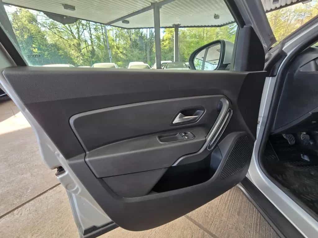 Dacia Duster II 1.2 Comfort Kamera/Sitzheizung/LM/AHK 05/2018-photo-31