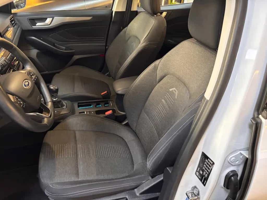 Ford Focus Turnier Active 02/2019-photo-10