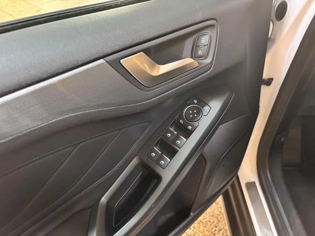 Ford Focus Turnier Active 02/2019-photo-8