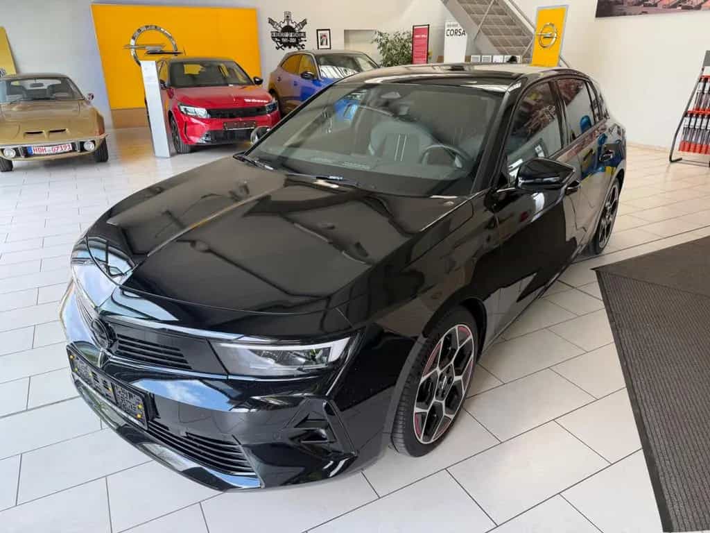 Opel Astra 1.2 Turbo 96kW GS Line 02/2023-photo-0