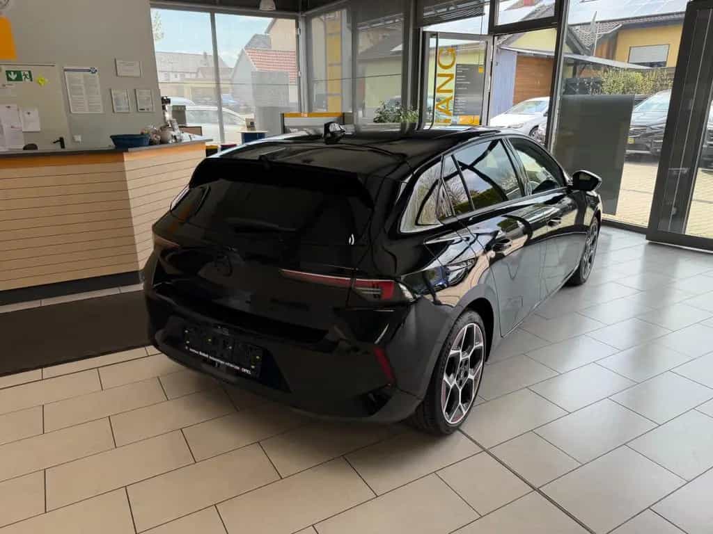 Opel Astra 1.2 Turbo 96kW GS Line 02/2023-photo-2