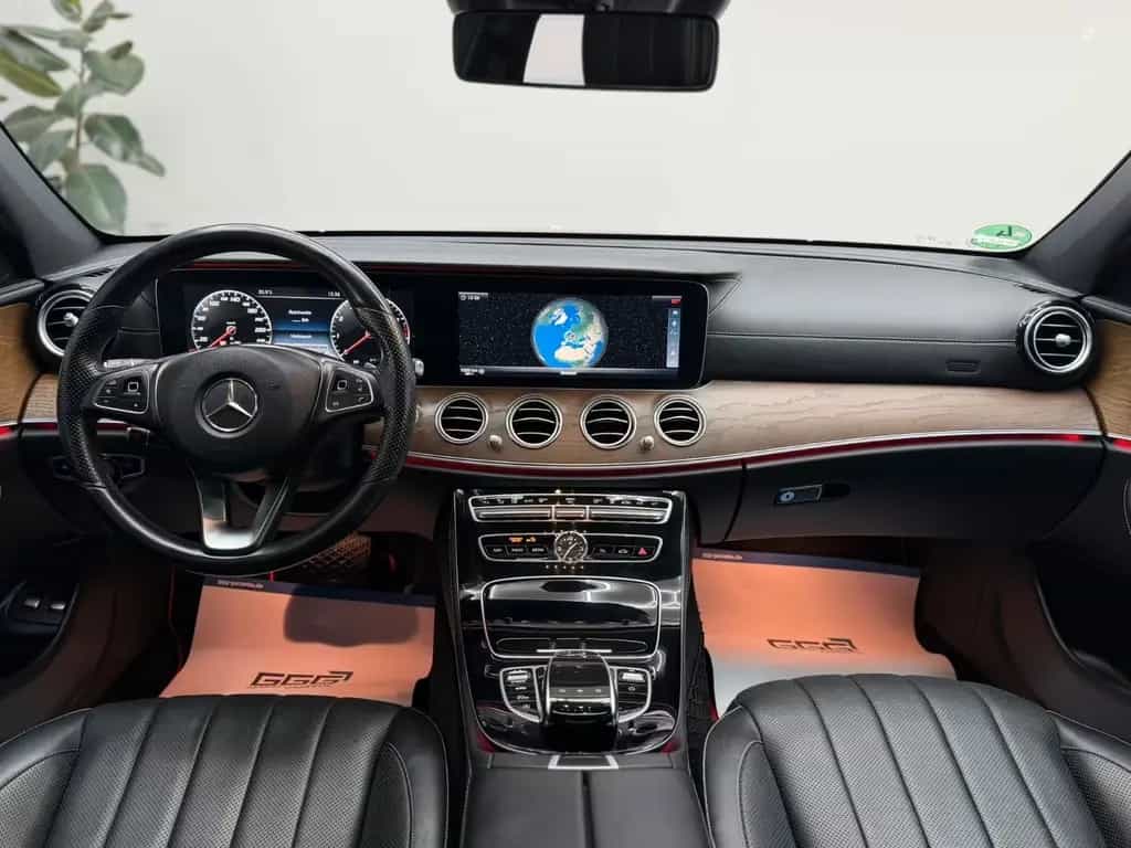 Mercedes-Benz E-Class 400 4M AMG-Line/Widescreen/ACC/Sitzklima/AirM 03/2017-photo-17