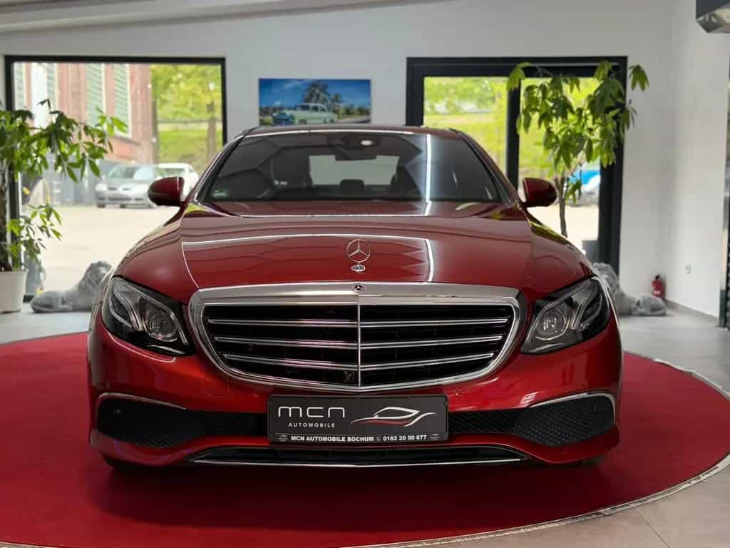 Mercedes-Benz E-Class 400 4M AMG-Line/Widescreen/ACC/Sitzklima/AirM 03/2017-photo-2