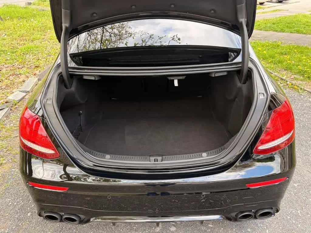 Mercedes-Benz E-Class 53 AMG Limousine 4Matic+ Night Paket + EU6 06/2019-photo-19