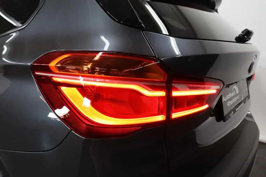 BMW X1 xDrive 20i Sport*NAVI*LED*SHZ*KLIMA*2.HD 11/2019-photo-10