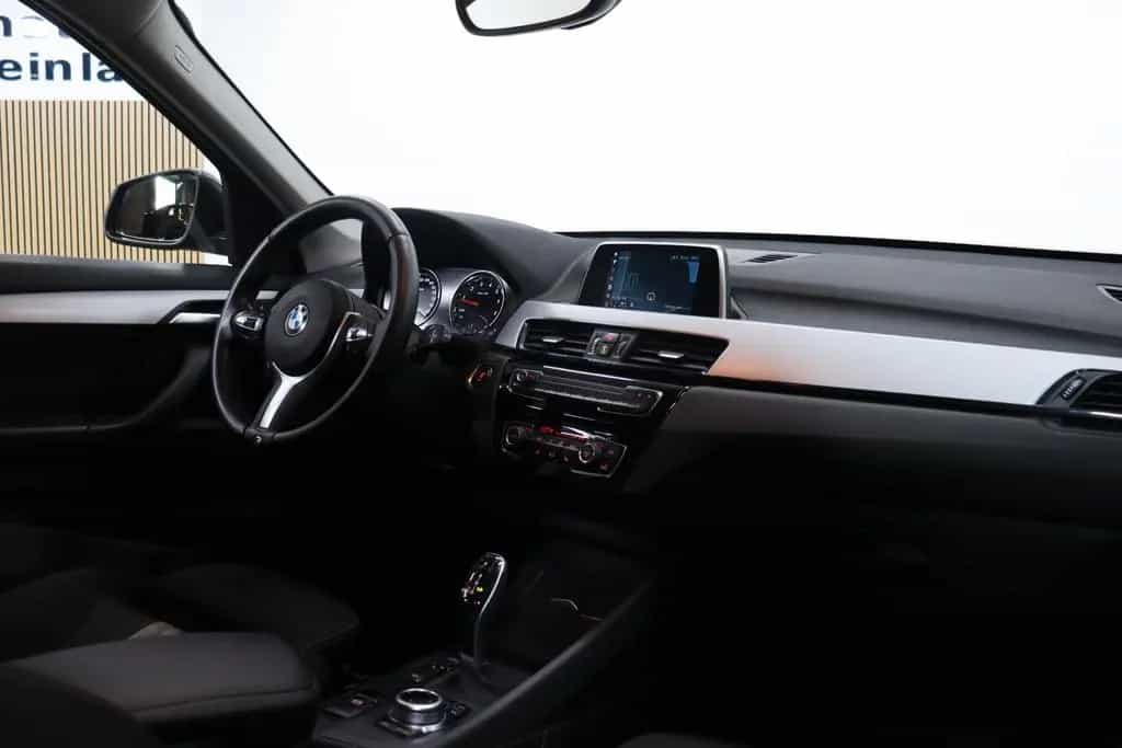 BMW X1 xDrive 20i Sport*NAVI*LED*SHZ*KLIMA*2.HD 11/2019-photo-20